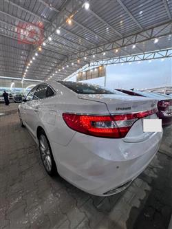 هیوندای ازێرا